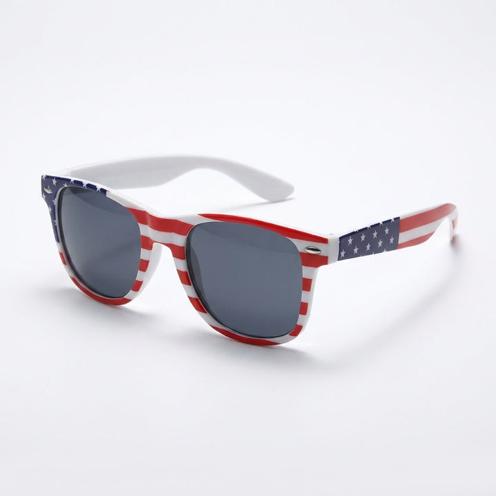 American_flag_sunglasses_202603290427
